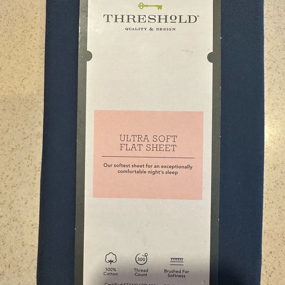 Threshold Ultra Soft Flat Sheet - Navy Blue - Picture 1 of 4